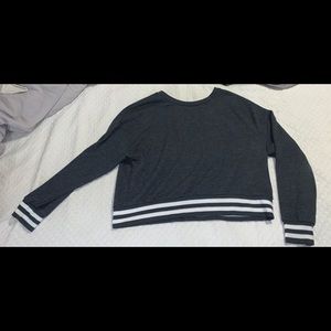 cropped sweatshirt!